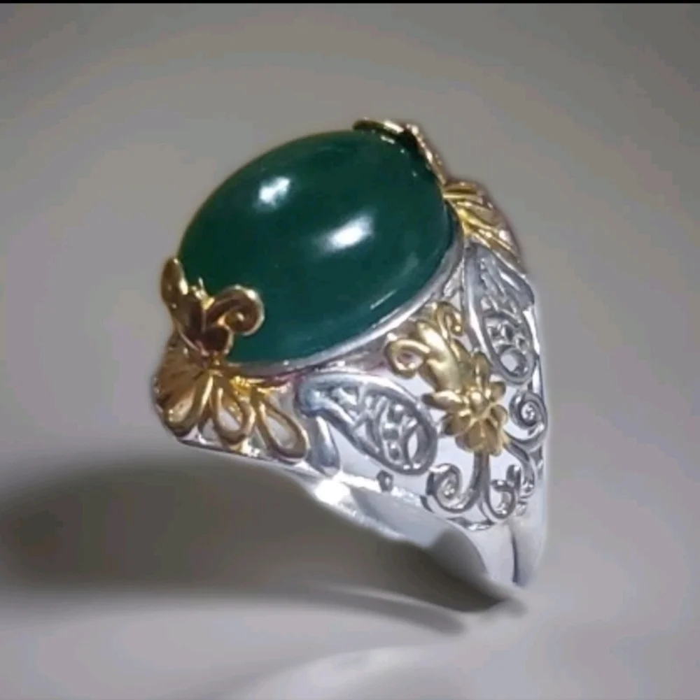18K Gold Platinum Green Onyx Cocktail Ring